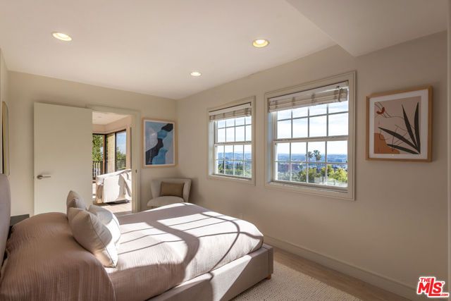 1344 Belfast Drive, Los Angeles, CA 90069