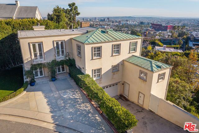 1344 Belfast Drive, Los Angeles, CA 90069