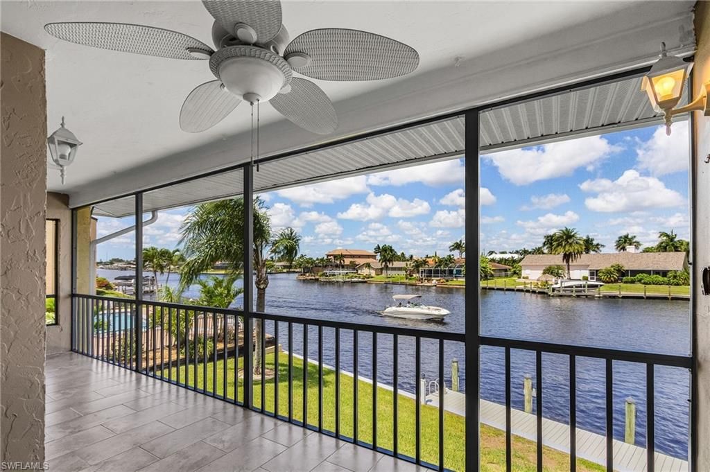 Image 2 of property listing at 1911 SE 40th TER # 201, Cape Coral, FL 33904