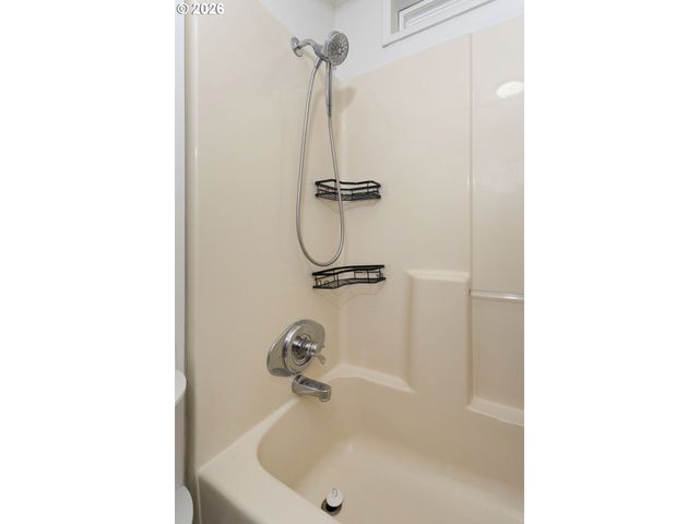 700 Ne 183RD Ave 12, Portland, OR 97230