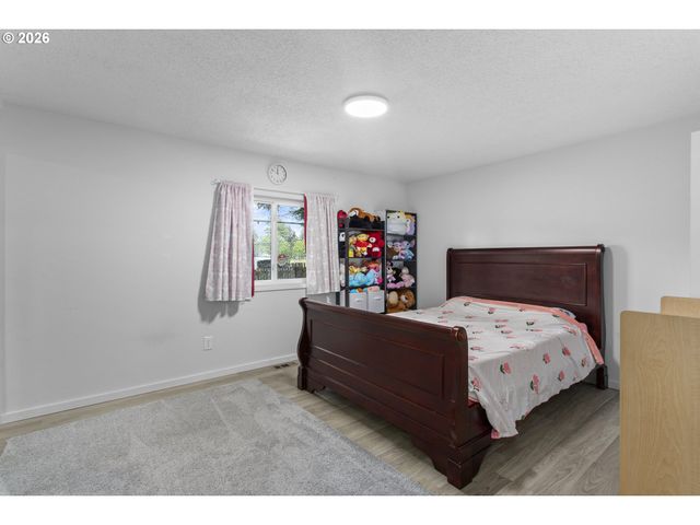 700 Ne 183RD Ave 12, Portland, OR 97230