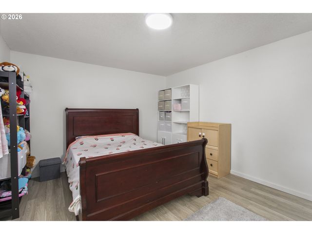700 Ne 183RD Ave 12, Portland, OR 97230