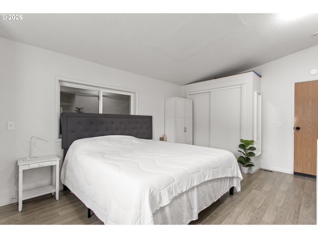 700 Ne 183RD Ave 12, Portland, OR 97230