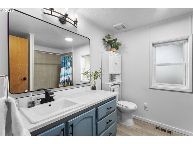 700 Ne 183RD Ave 12, Portland, OR 97230