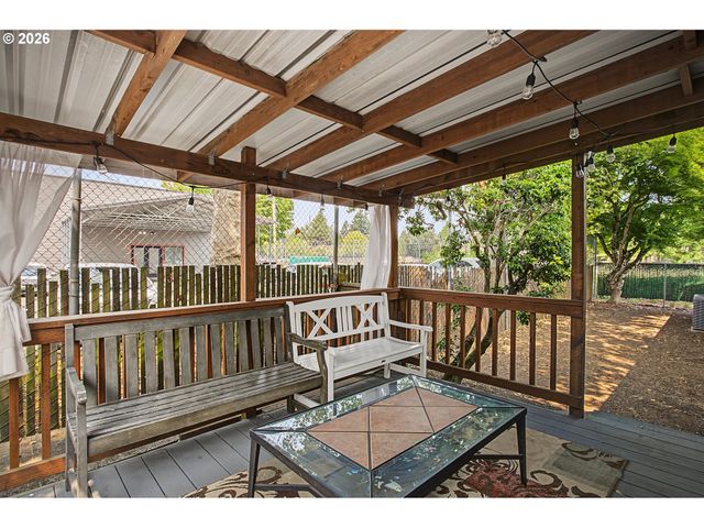 700 Ne 183RD Ave 12, Portland, OR 97230
