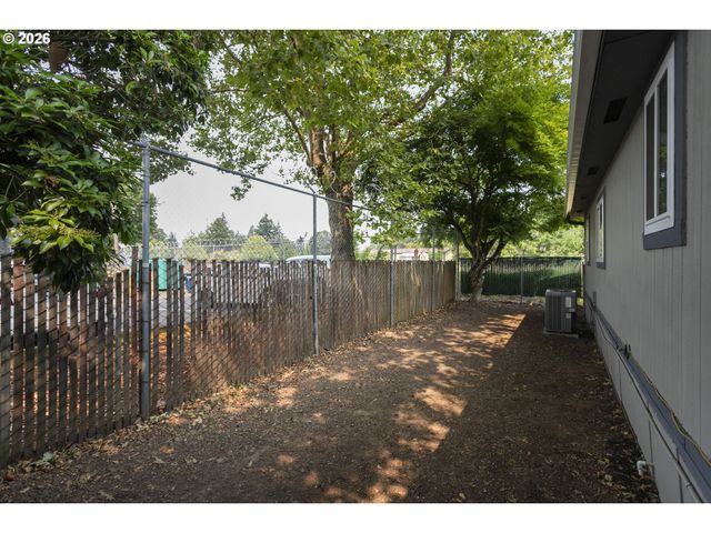 700 Ne 183RD Ave 12, Portland, OR 97230