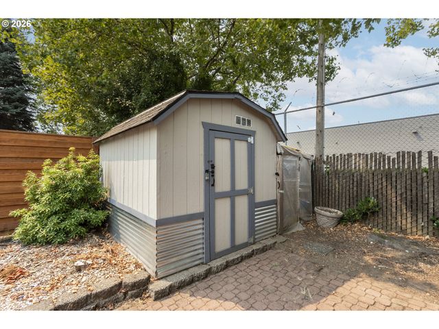 700 Ne 183RD Ave 12, Portland, OR 97230