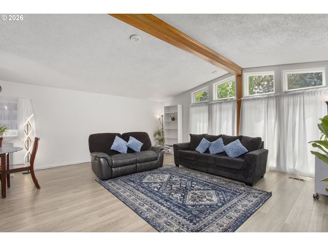 700 Ne 183RD Ave 12, Portland, OR 97230