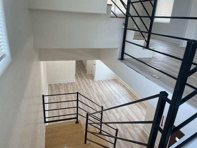 201 E 37th Street, Houston, TX 77018