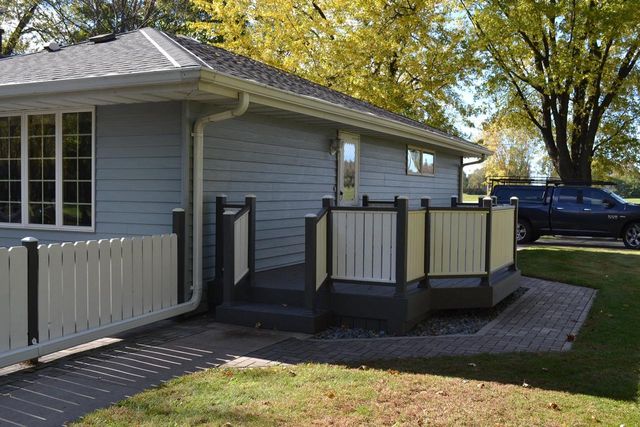 3856 KNAPP STREET, Oshkosh, WI 54902