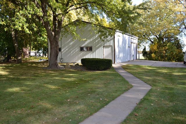 3856 KNAPP STREET, Oshkosh, WI 54902