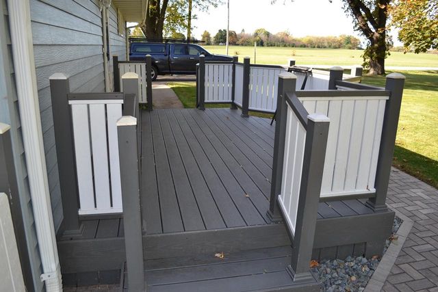 3856 KNAPP STREET, Oshkosh, WI 54902