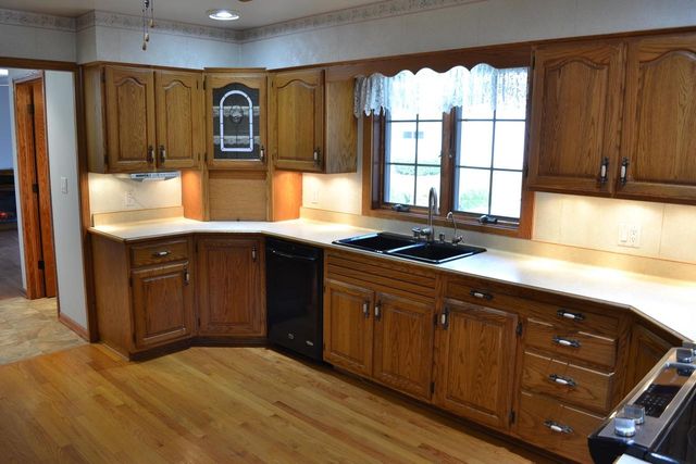 3856 KNAPP STREET, Oshkosh, WI 54902