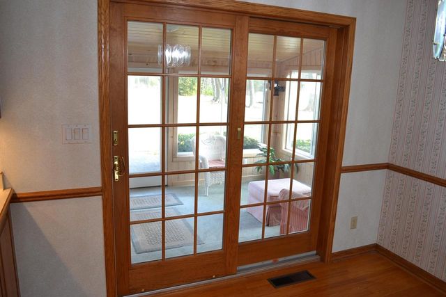 3856 KNAPP STREET, Oshkosh, WI 54902