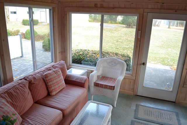 3856 KNAPP STREET, Oshkosh, WI 54902