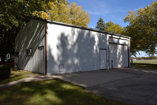 3856 KNAPP STREET, Oshkosh, WI 54902