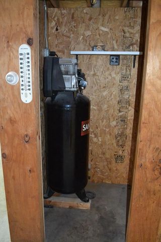 3856 KNAPP STREET, Oshkosh, WI 54902