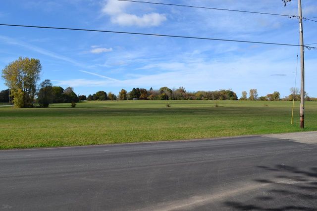 3856 KNAPP STREET, Oshkosh, WI 54902