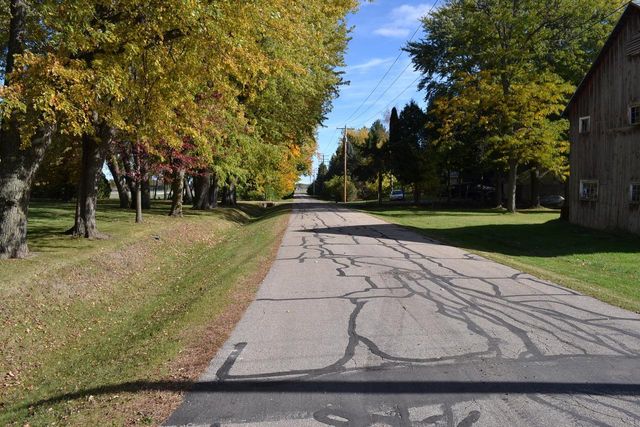 3856 KNAPP STREET, Oshkosh, WI 54902