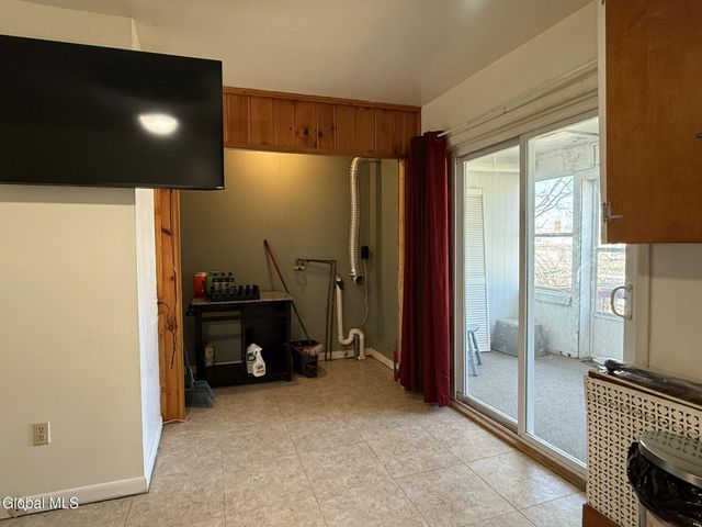 229 Green Street, Schenectady, NY 12305