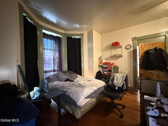 229 Green Street, Schenectady, NY 12305