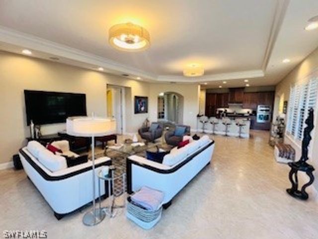 2547 Marquesa Royale LN 3-201, Naples, FL 34109