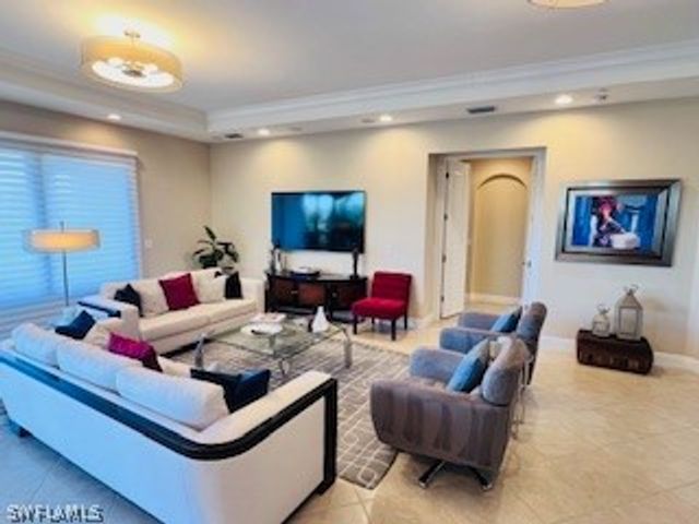 2547 Marquesa Royale LN 3-201, Naples, FL 34109