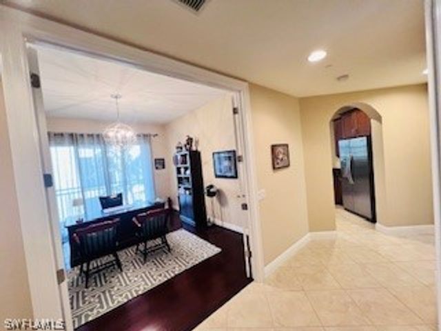 2547 Marquesa Royale LN 3-201, Naples, FL 34109
