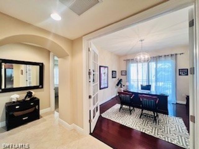 2547 Marquesa Royale LN 3-201, Naples, FL 34109