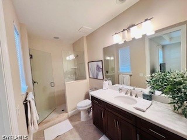 2547 Marquesa Royale LN 3-201, Naples, FL 34109