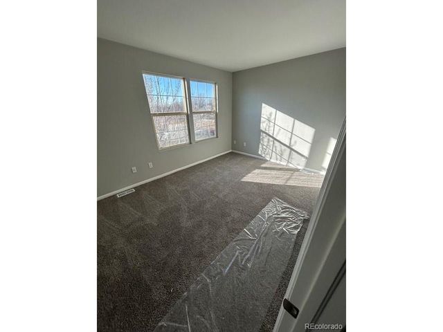 5425 E 100th Dr, Thornton, CO 80229