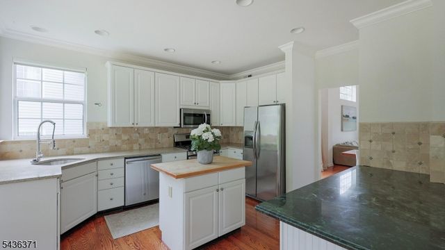 184 Smoke Rise Rd, Bernards Twp., NJ 07920