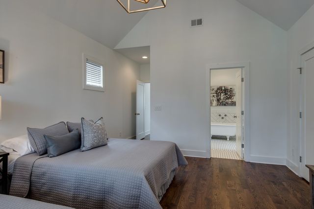711B 45th Ave, N, Nashville, TN 37209