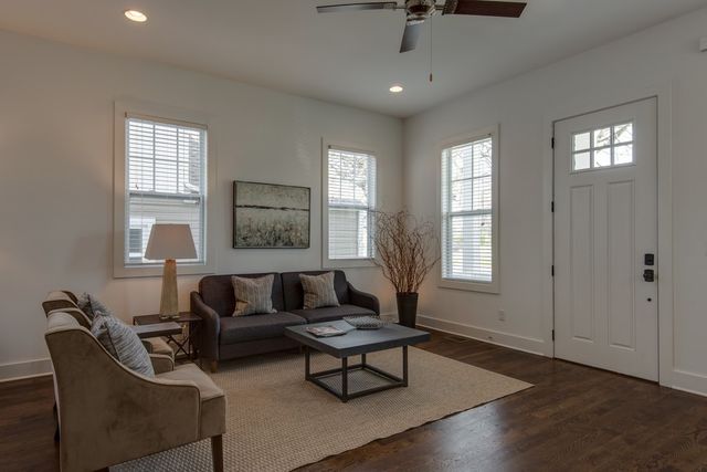 711B 45th Ave, N, Nashville, TN 37209