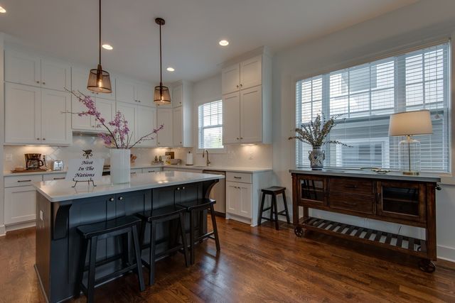 711B 45th Ave, N, Nashville, TN 37209