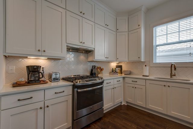 711B 45th Ave, N, Nashville, TN 37209