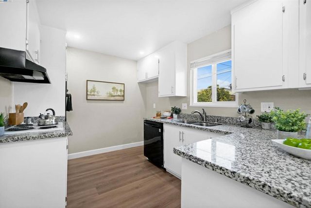 39580 Eric St, Fremont, CA 94538