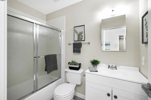 39580 Eric St, Fremont, CA 94538