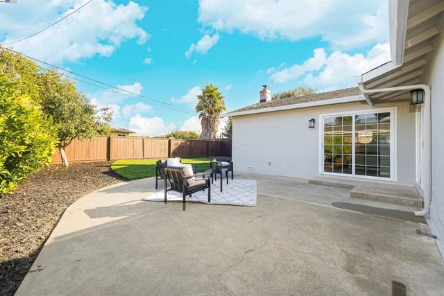 39580 Eric St, Fremont, CA 94538