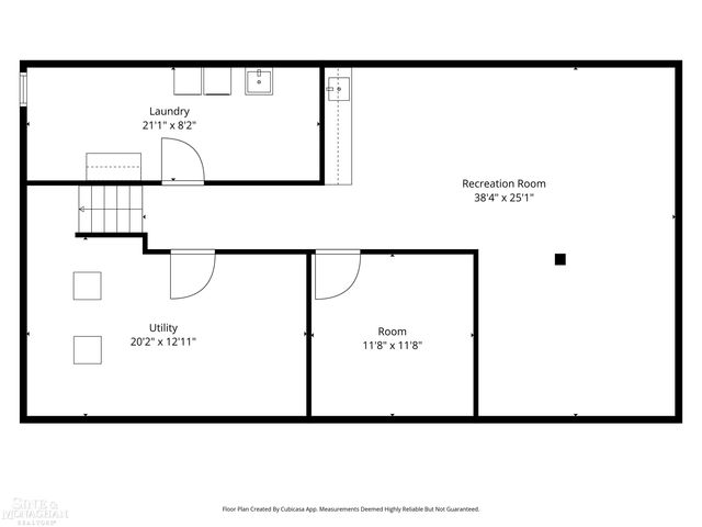 11 Wellington Place, Grosse Pointe, MI 48230
