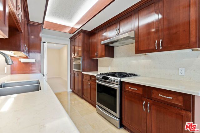 13600 Marina Pointe Drive 404, Marina Del Rey, CA 90292