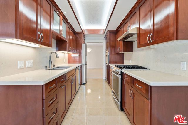 13600 Marina Pointe Drive 404, Marina Del Rey, CA 90292