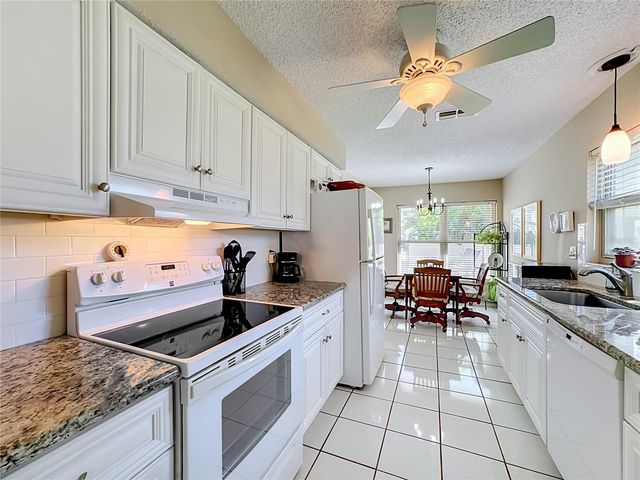 6010 COURTSIDE DRIVE, Bradenton, FL 34210