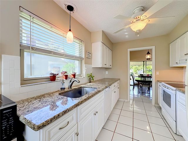6010 COURTSIDE DRIVE, Bradenton, FL 34210