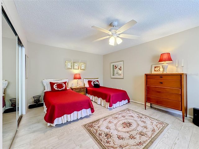 6010 COURTSIDE DRIVE, Bradenton, FL 34210