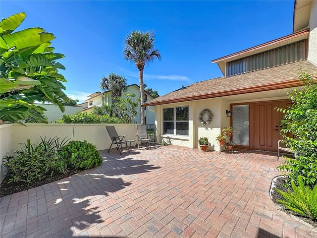 6010 COURTSIDE DRIVE, Bradenton, FL 34210