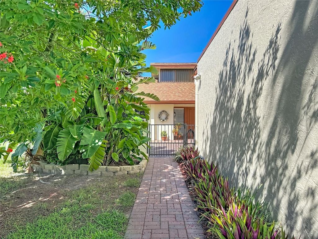 6010 COURTSIDE DRIVE, BRADENTON, FL 34210 — photo 3