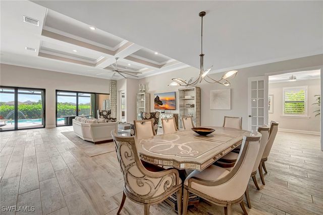 9574 Everglades DR, Naples, FL 34120