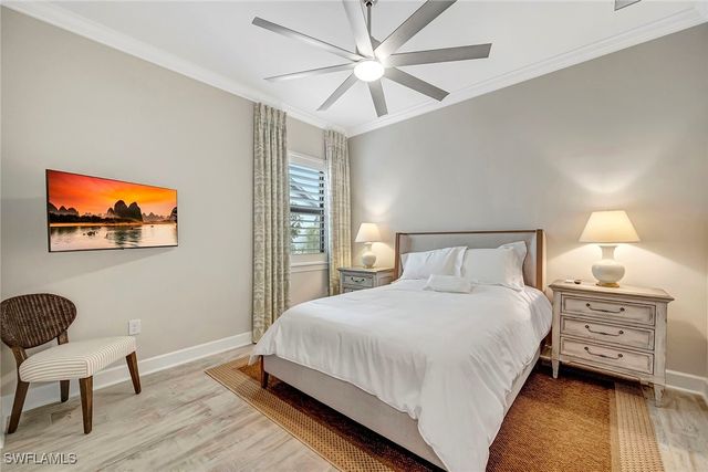 9574 Everglades DR, Naples, FL 34120