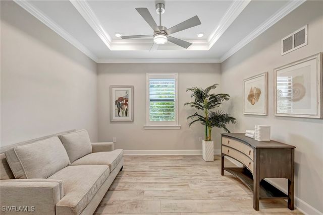 9574 Everglades DR, Naples, FL 34120